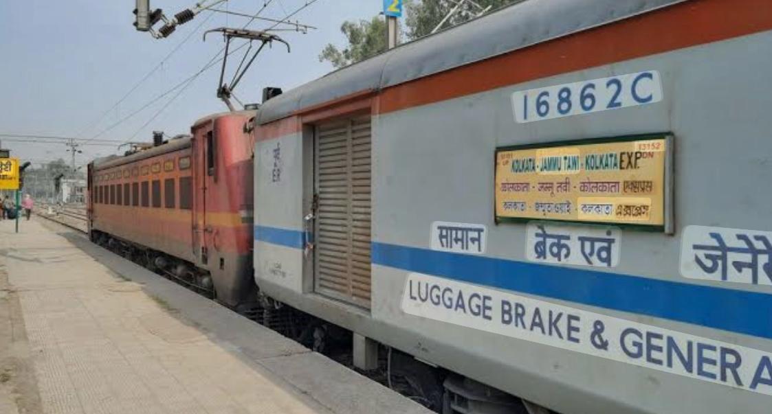 Kolkata Express gets extra sleeper coach for Navratri rush